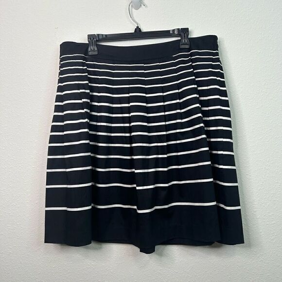 Talbots Women’s Black White Striped Pleated Skirt Size 18W Petite - Picture 1 of 13